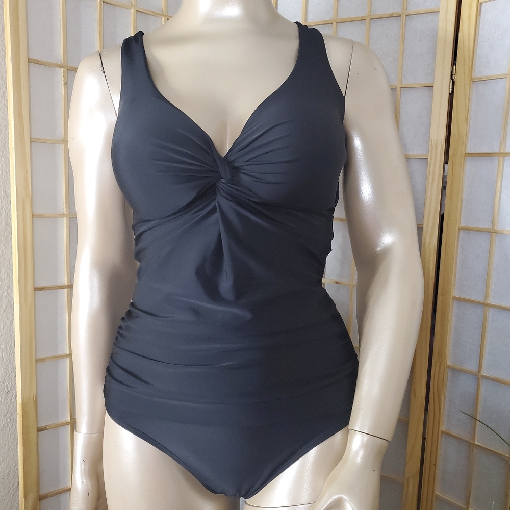 Bathing suit - Picture 2 of 4